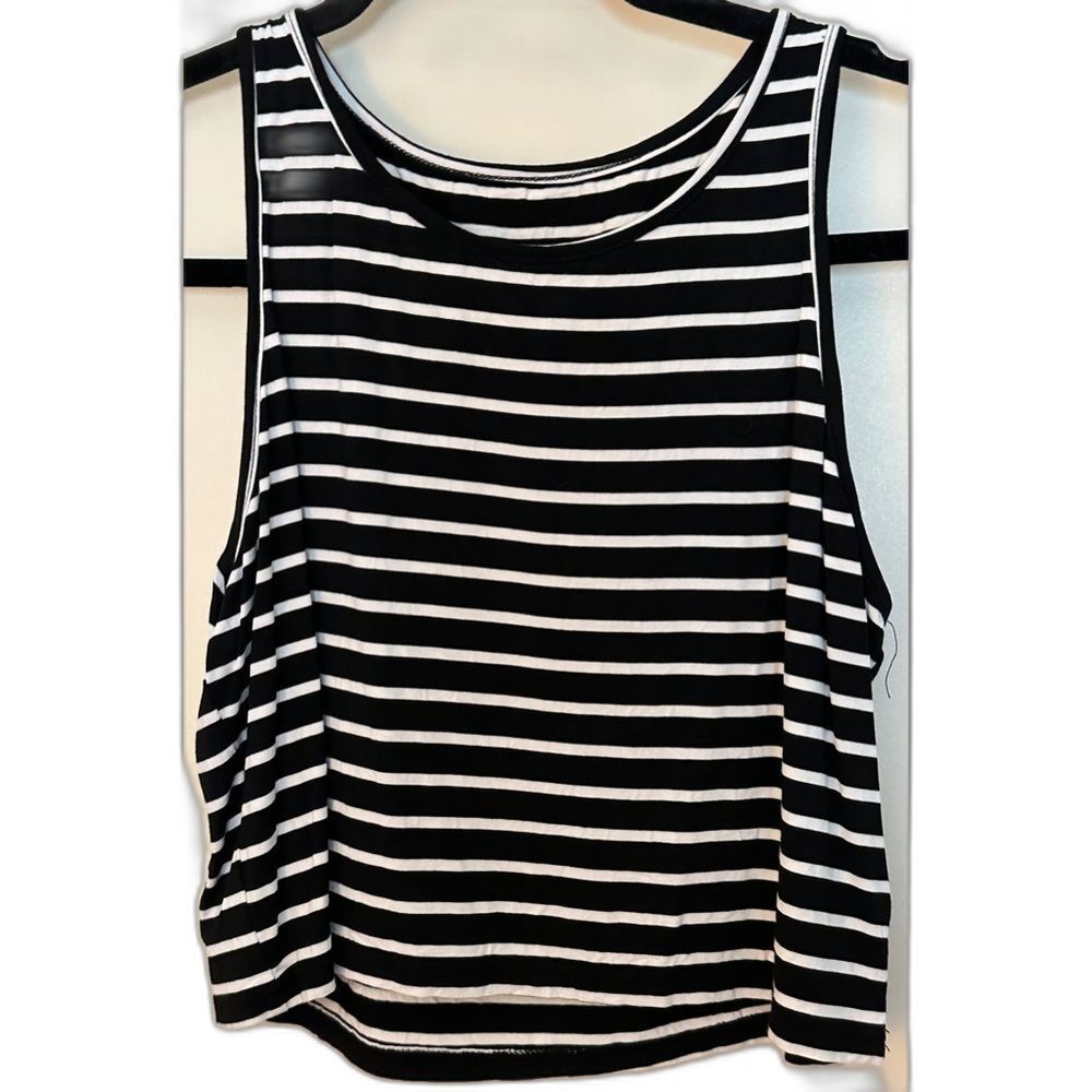 Black White Striped Cropped Tank Crop Top Women's Sz XL